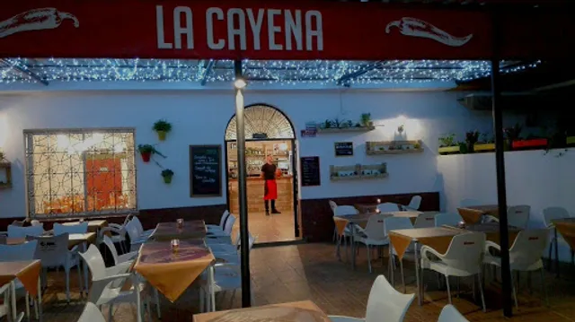 LA CAYENA