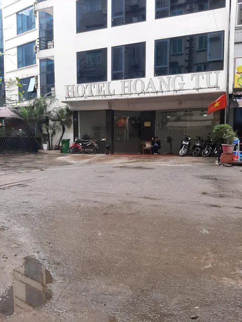 Khách Sạn Hoàng Tử