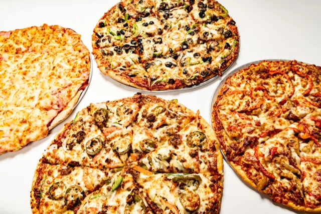 Santa Lucia Pizza Main St.