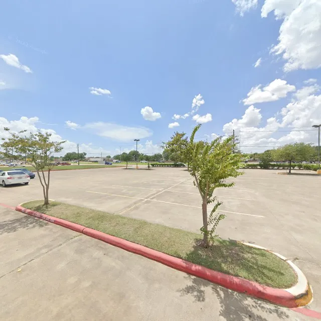 Woodforest Royal Shopping Center