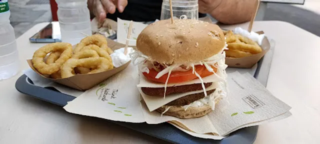 Mel Vegan Fast Food (La Marina)