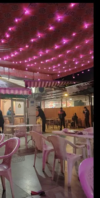 Vishakha Saini restaurant– Pure Vegetarian Restaurant Sector 15”