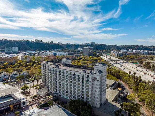 DoubleTree by Hilton Hotel San Diego - Mission Valley