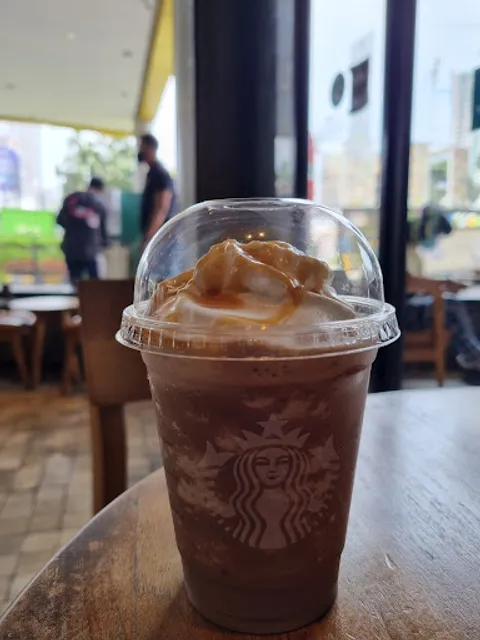 Starbucks Mal Metropolitan