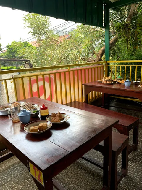 Spesial Soto Boyolali (SSb) Hj Hesti, Cabang Benhil