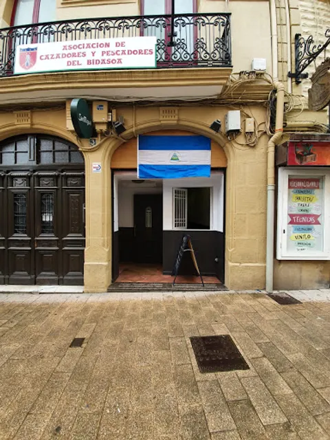 Bibi's Bar " Restaurante de comida Nicaragüense"