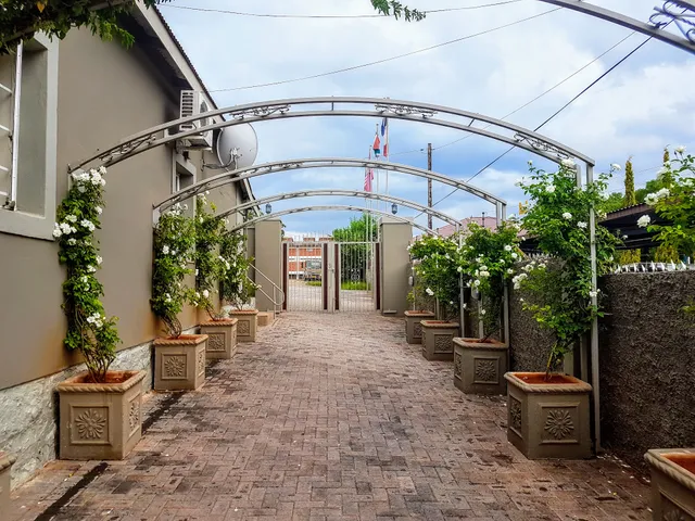 D'Olive Rose Boutique Hotel