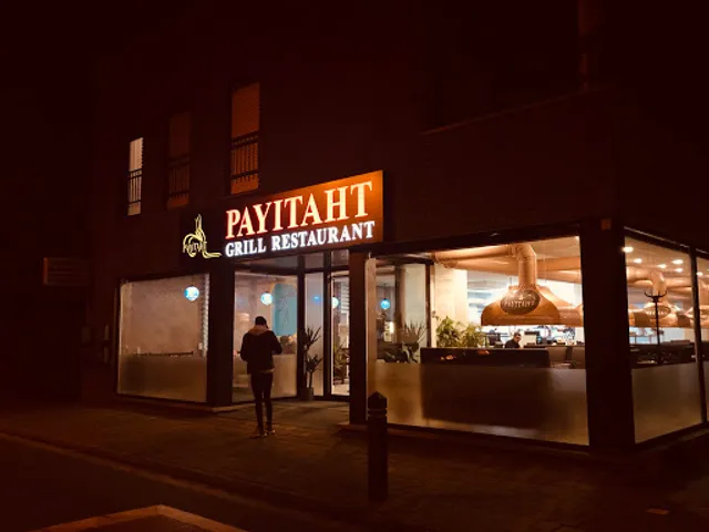 LUNA Grill Restaurant