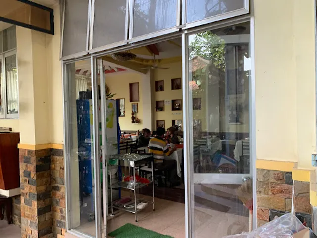 Lan Phuong Restaurant