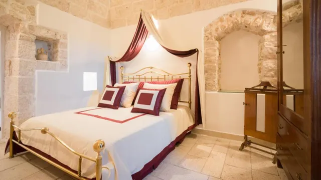 Masseria Tarsia Incuria