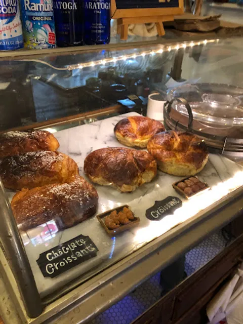 TOKUYAMATCHA & ONIGIRAZU BAR- E 6th St.