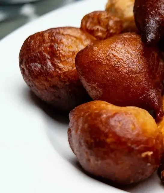 Efty Dishes Restaurant