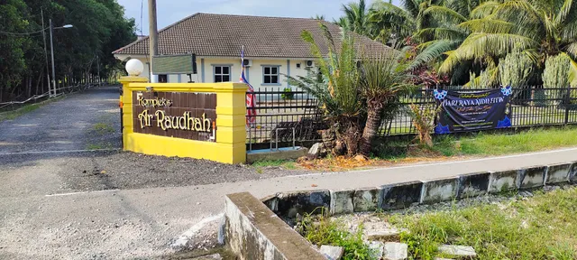 Hotel Penginapan Murah Tangkak