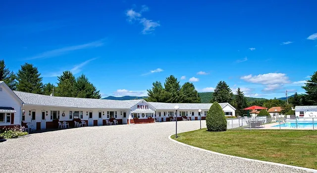 Profile Deluxe Motel