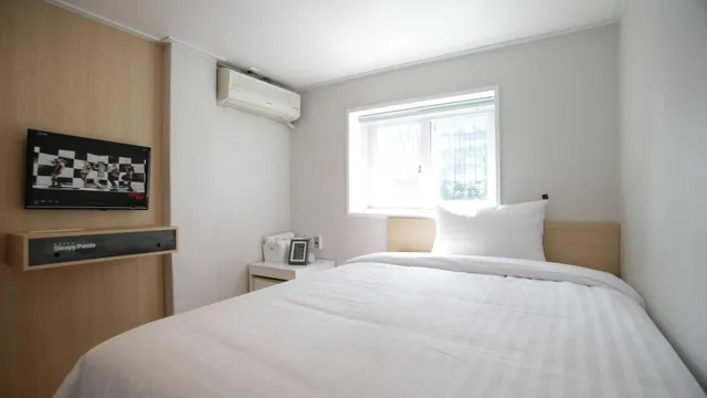 Hotel Sleepy Panda Stream Walk