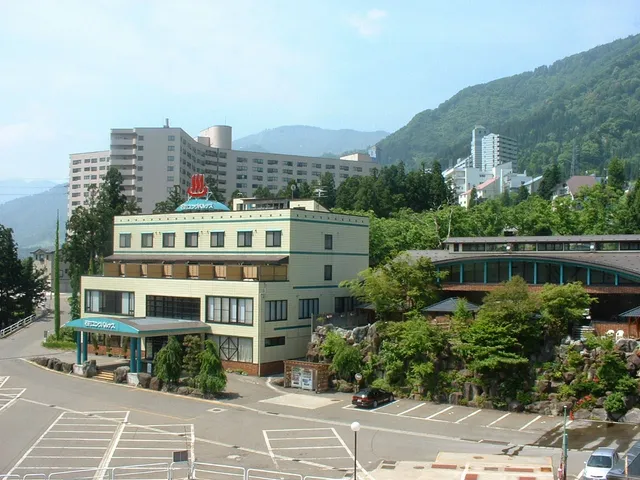 Hatsukaishi Onsen Ishiuchi Yungparunas