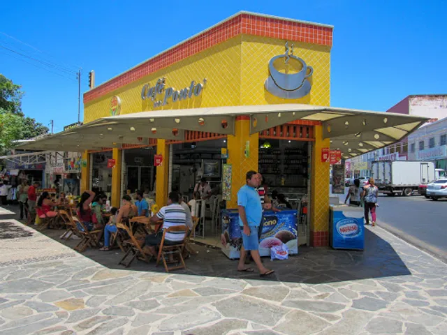 CAFÉ NO PONTO