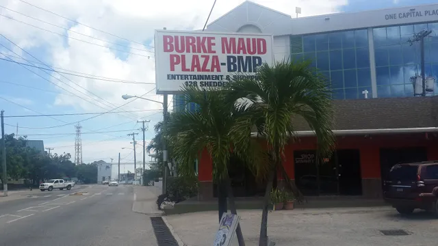 Burke Maud Plaza