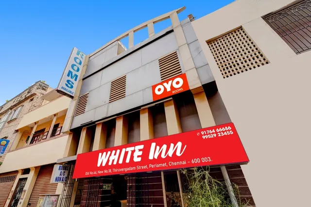 OYO Flagship White Inn Near Central Railway station