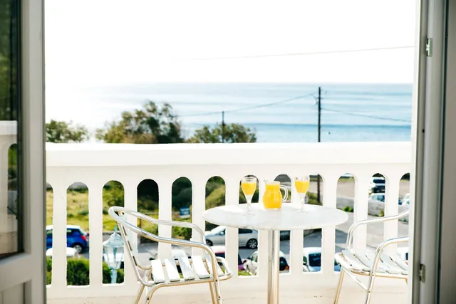 Join Us Low Cost Rooms Santorini