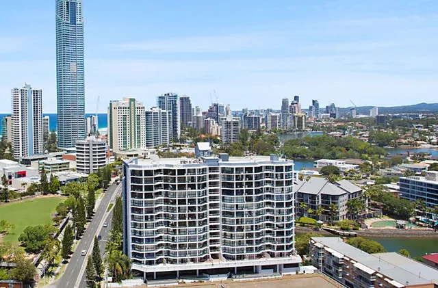 Surfers Plaza Resort