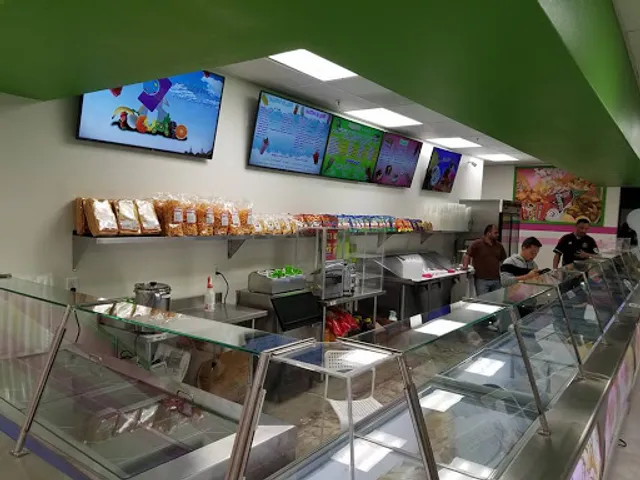 LA MICHOACANA ICE CREAM SHOP