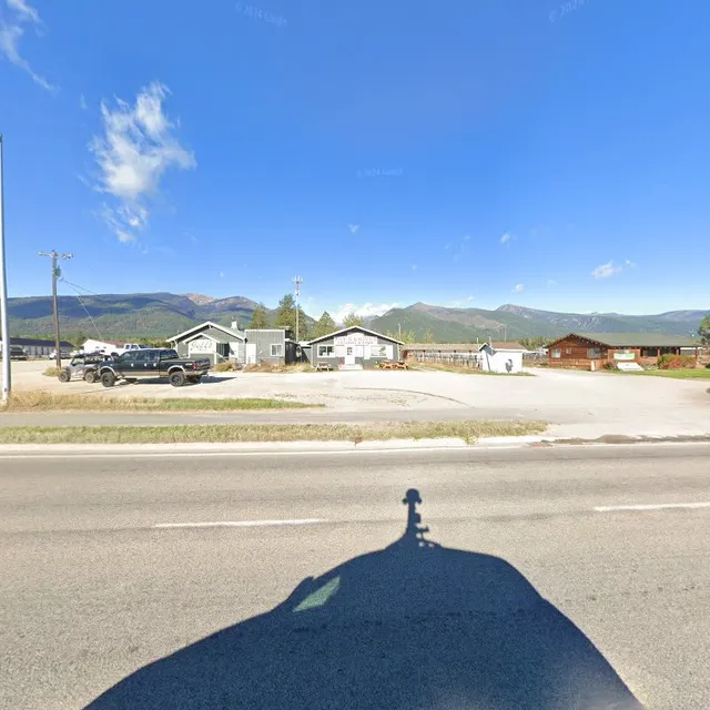 Superior Antiques & Sporting Goods