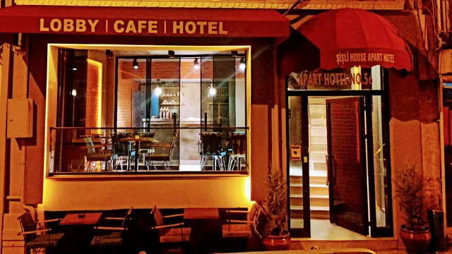 Şişli House by Remar Holding