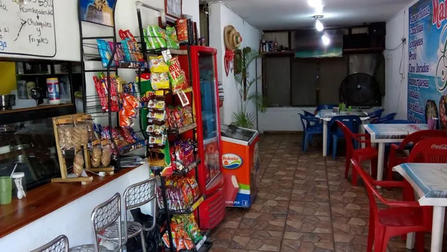 LONCHERIA Y MARISCOS GABY