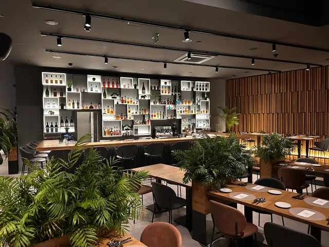 Le Bistro; Restavracija & Bistro