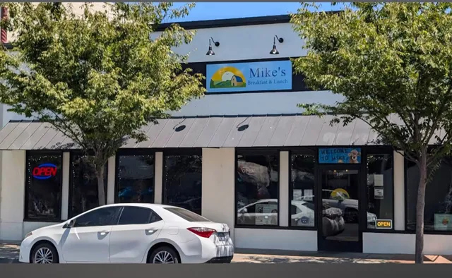 Mike's Breakfast and lunch