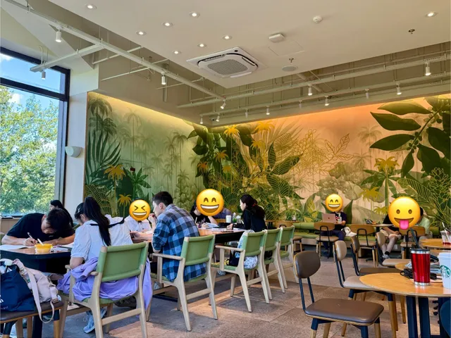 星巴克蓝天路店