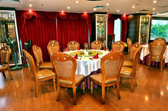 Long Phụng Restaurant