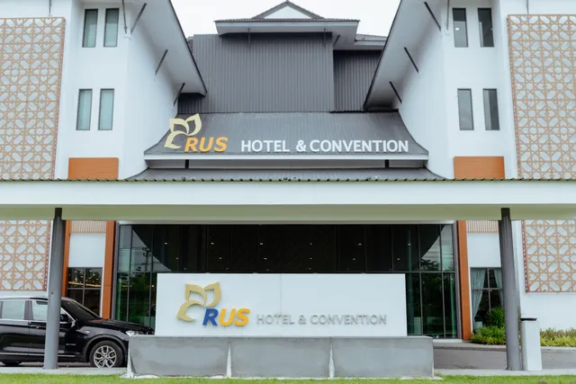 RUS Hotel&Convention