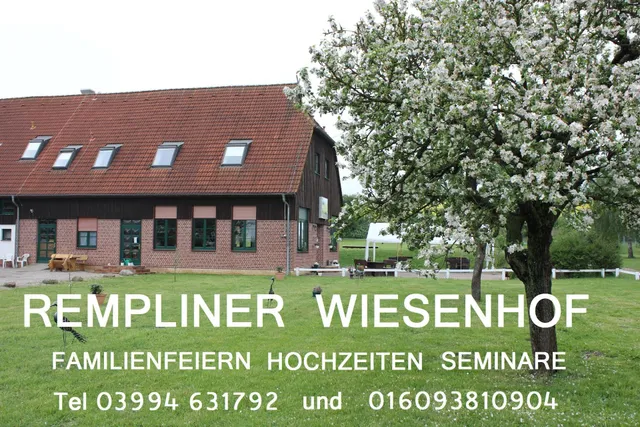 Rempliner Wiesenhof - Roman Schulz