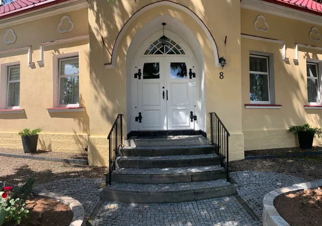 VILLA ANA - NOCLEGI W CENTRUM - POKOJE GOŚCINNE