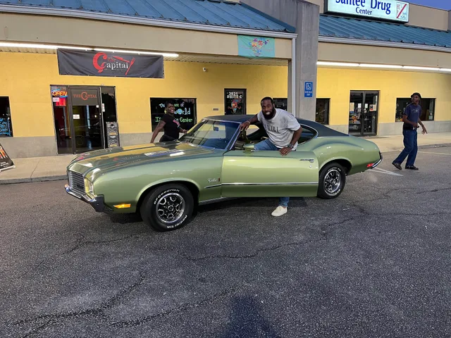 THE CAPITAL GRILLE & SEAFOOD