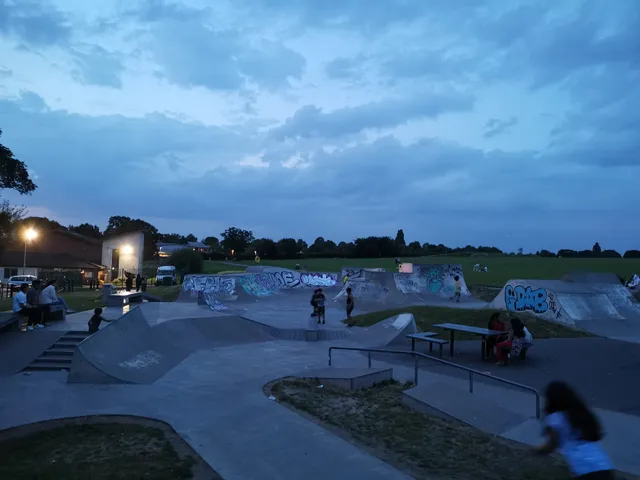 Oaklands Recreation Ground