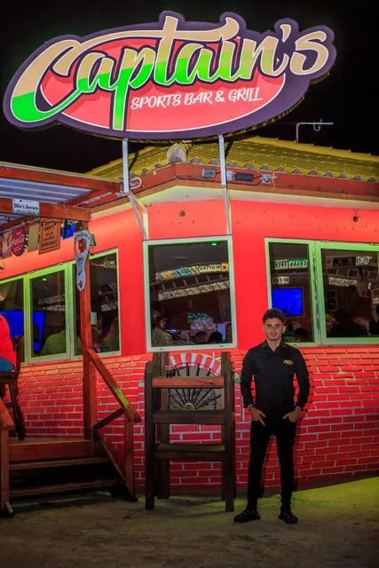 Captain's Sportsbar & Grill