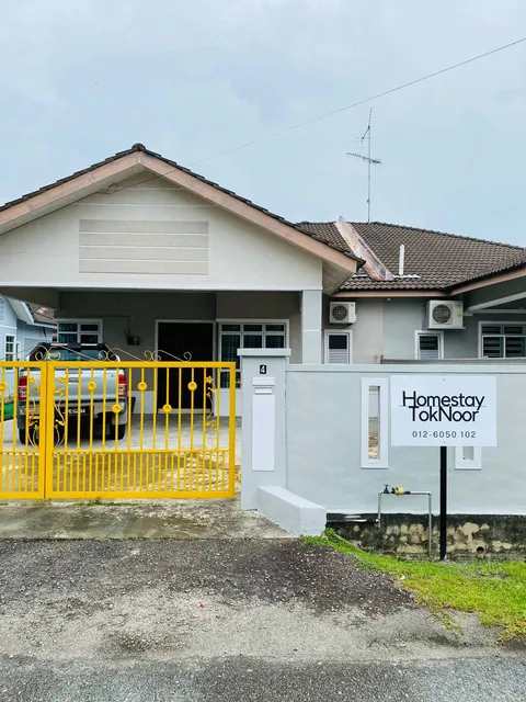 Benut Homestay Tok Noor