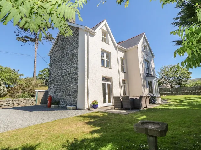 Lyons Tyddyn Goronwy Holiday Park