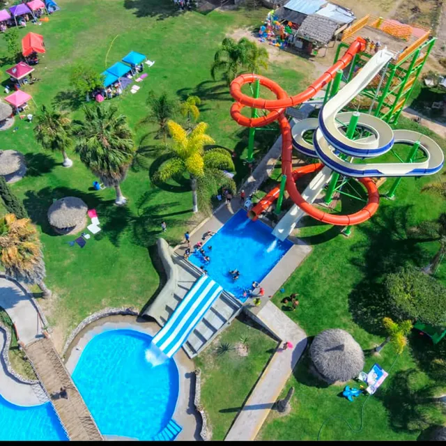 Parque Acuatico Tollan