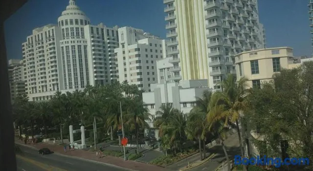 Collins Avenue Hostel