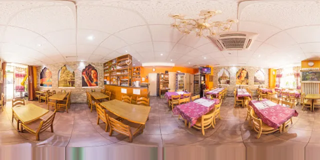 New Delhi - Indian Restaurant