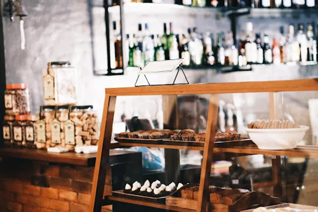 BEATBOX TAVERN Restaurant, Cafe, & Catering Service