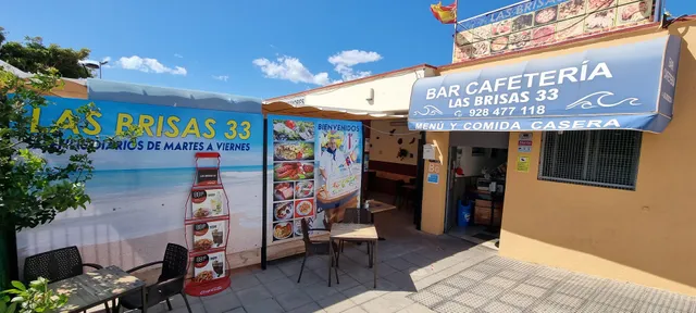 Bar Cafetería Las Brisas 33