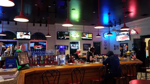 Big Woody's Sports Bar & Restaurant