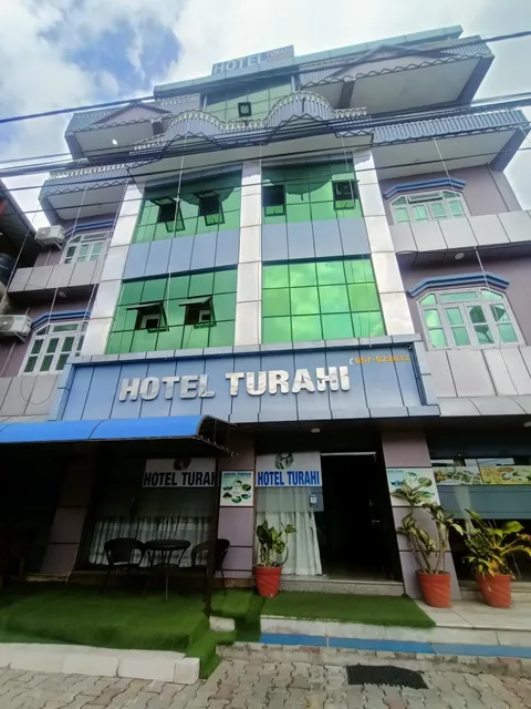 OYO 615 Hotel Turahi