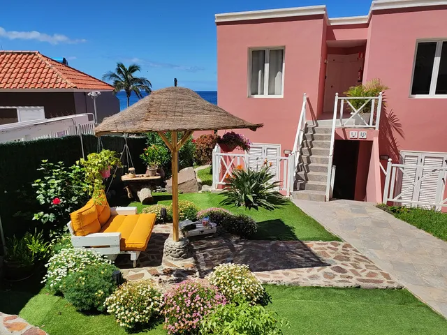 Apartamentos El Guirre.