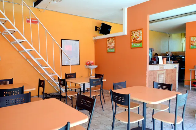 Cheese Pizza Barragán